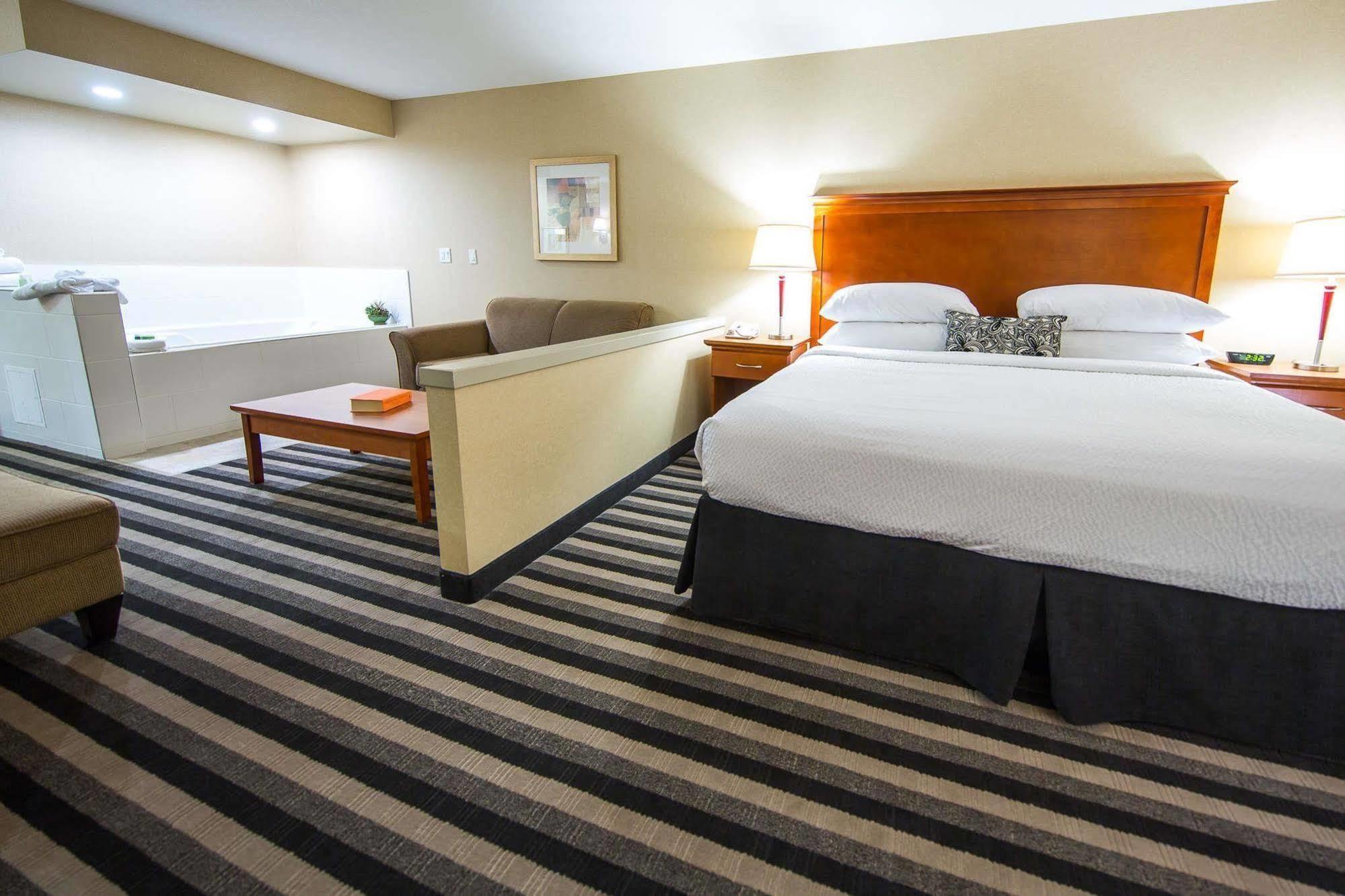 Days Inn & Suites By Wyndham Edmonton Airport Leduc Exteriér fotografie
