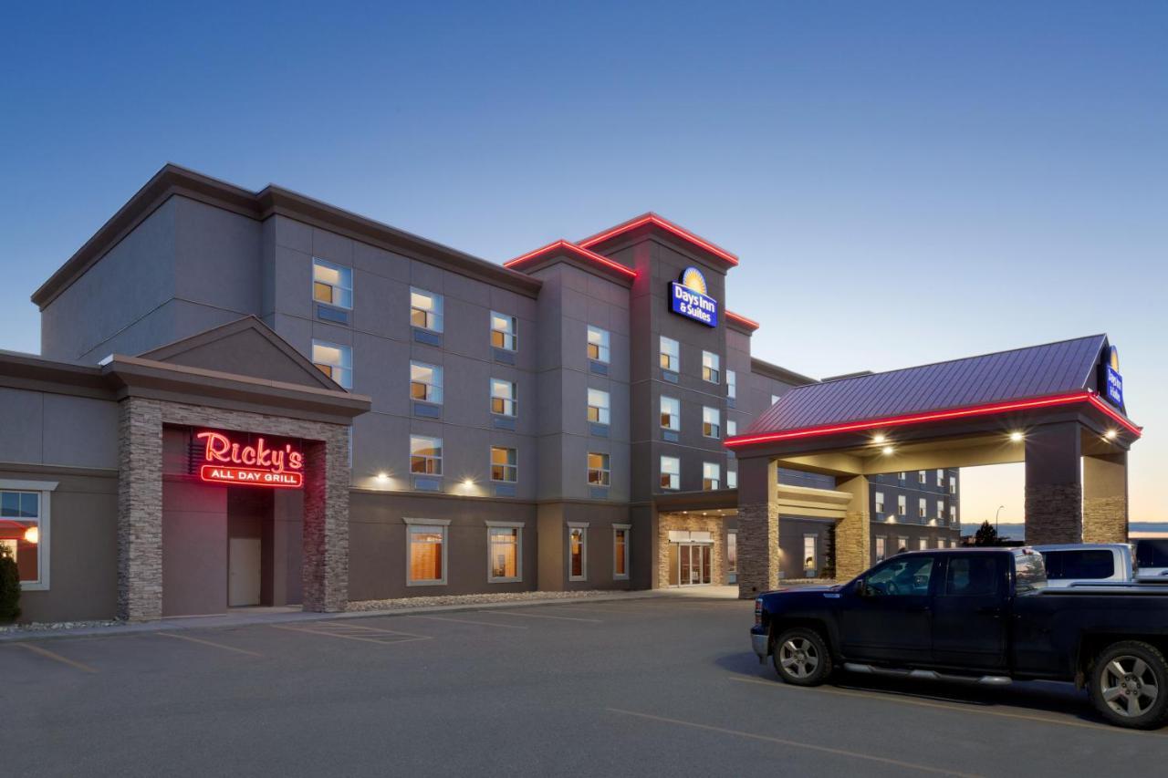 Days Inn & Suites By Wyndham Edmonton Airport Leduc Exteriér fotografie